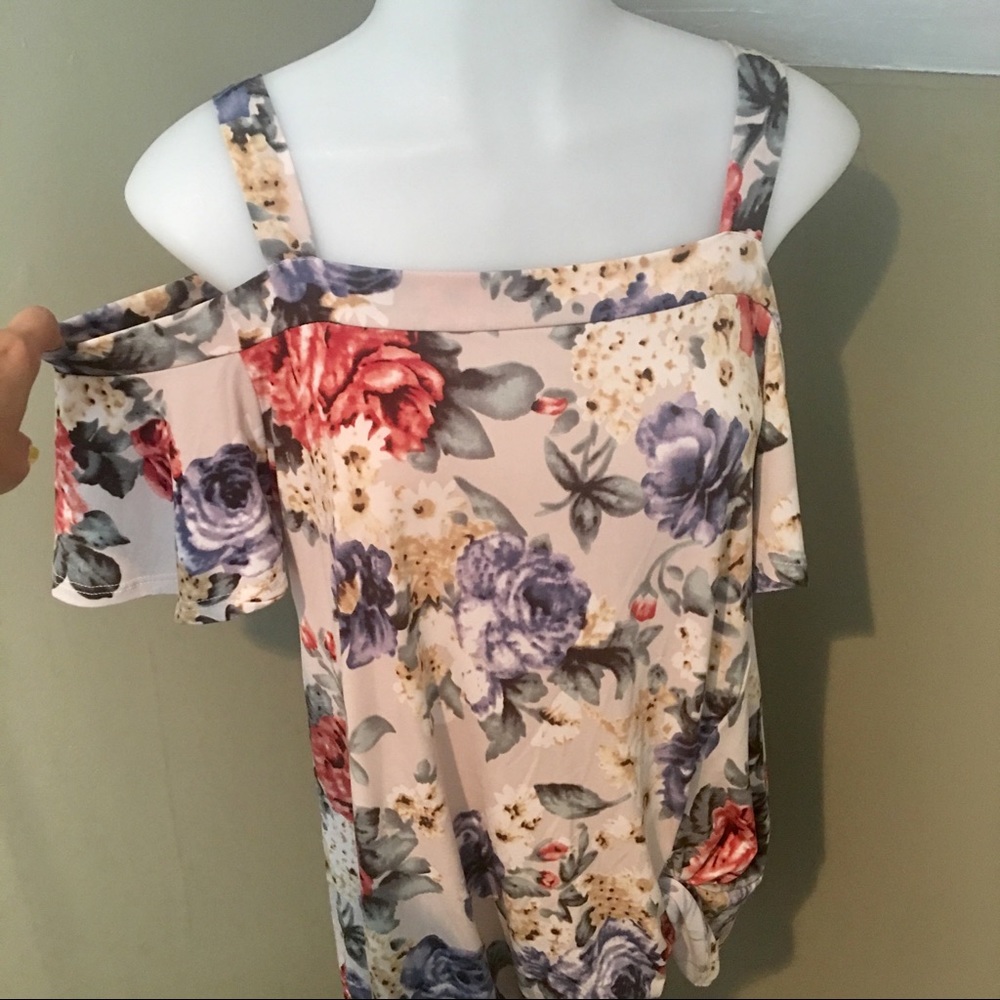 MTS Women’s Short Sleeve Cold Shoulder Floral Top